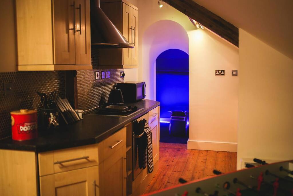 Games And Movies Lounge 7 Bed City Centre Apartment Newcastle upon Tyne Exteriér fotografie