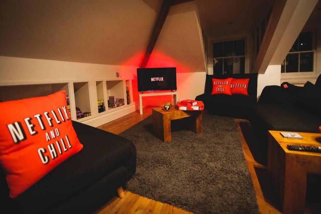 Games And Movies Lounge 7 Bed City Centre Apartment Newcastle upon Tyne Exteriér fotografie