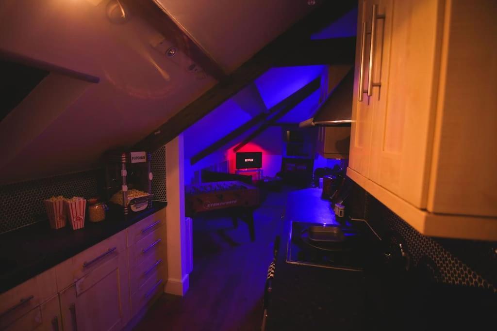 Games And Movies Lounge 7 Bed City Centre Apartment Newcastle upon Tyne Exteriér fotografie