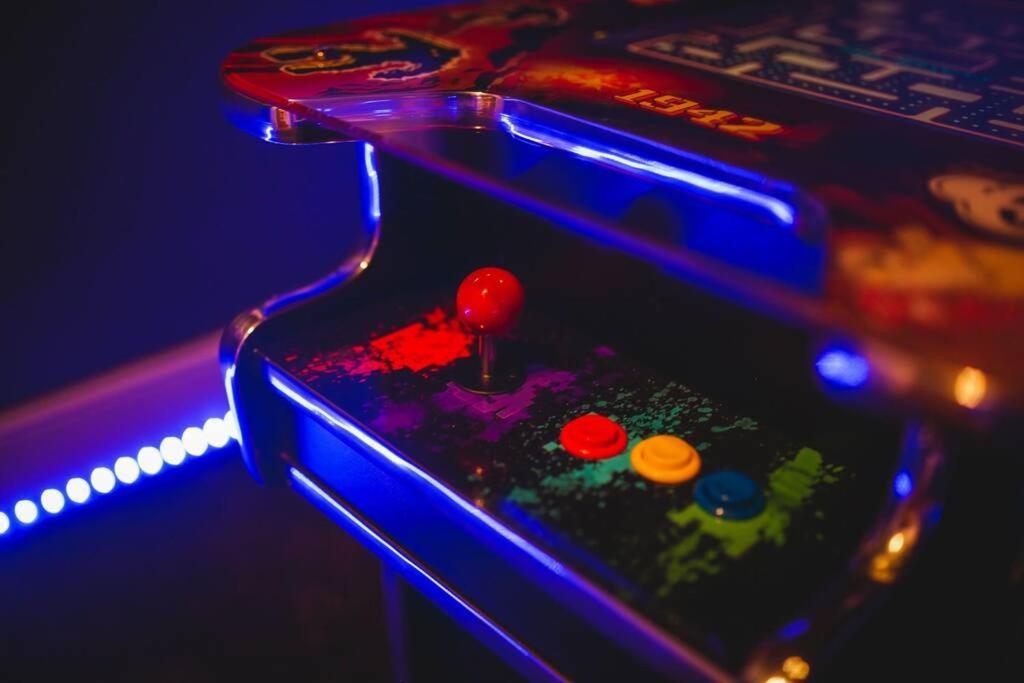 Games And Movies Lounge 7 Bed City Centre Apartment Newcastle upon Tyne Exteriér fotografie