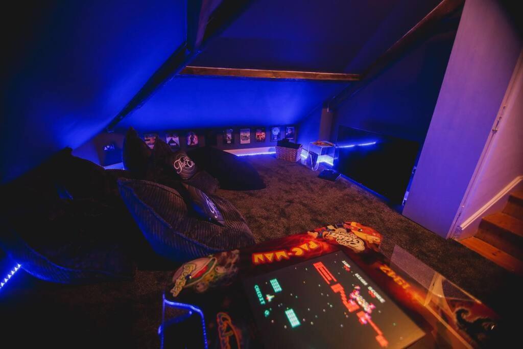 Games And Movies Lounge 7 Bed City Centre Apartment Newcastle upon Tyne Exteriér fotografie