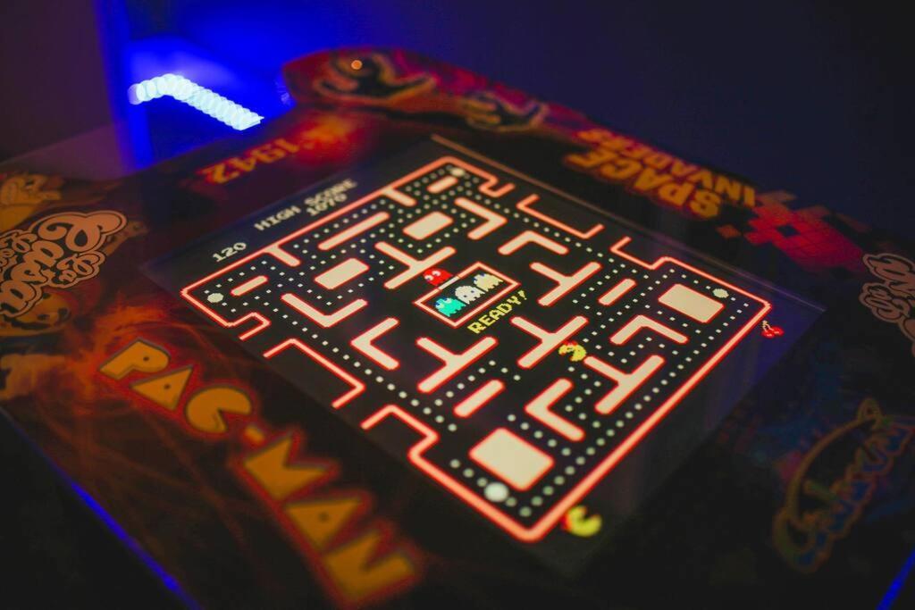 Games And Movies Lounge 7 Bed City Centre Apartment Newcastle upon Tyne Exteriér fotografie